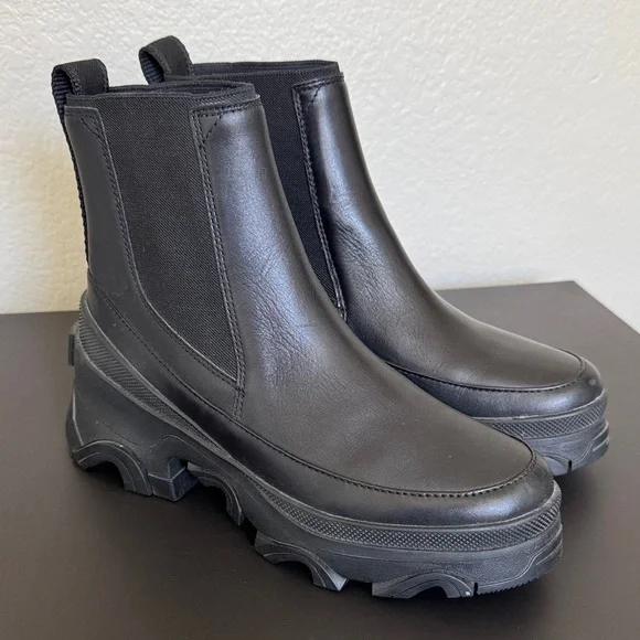 Sorel Black Waterproof Ankle Boots - Picture 1 of 3